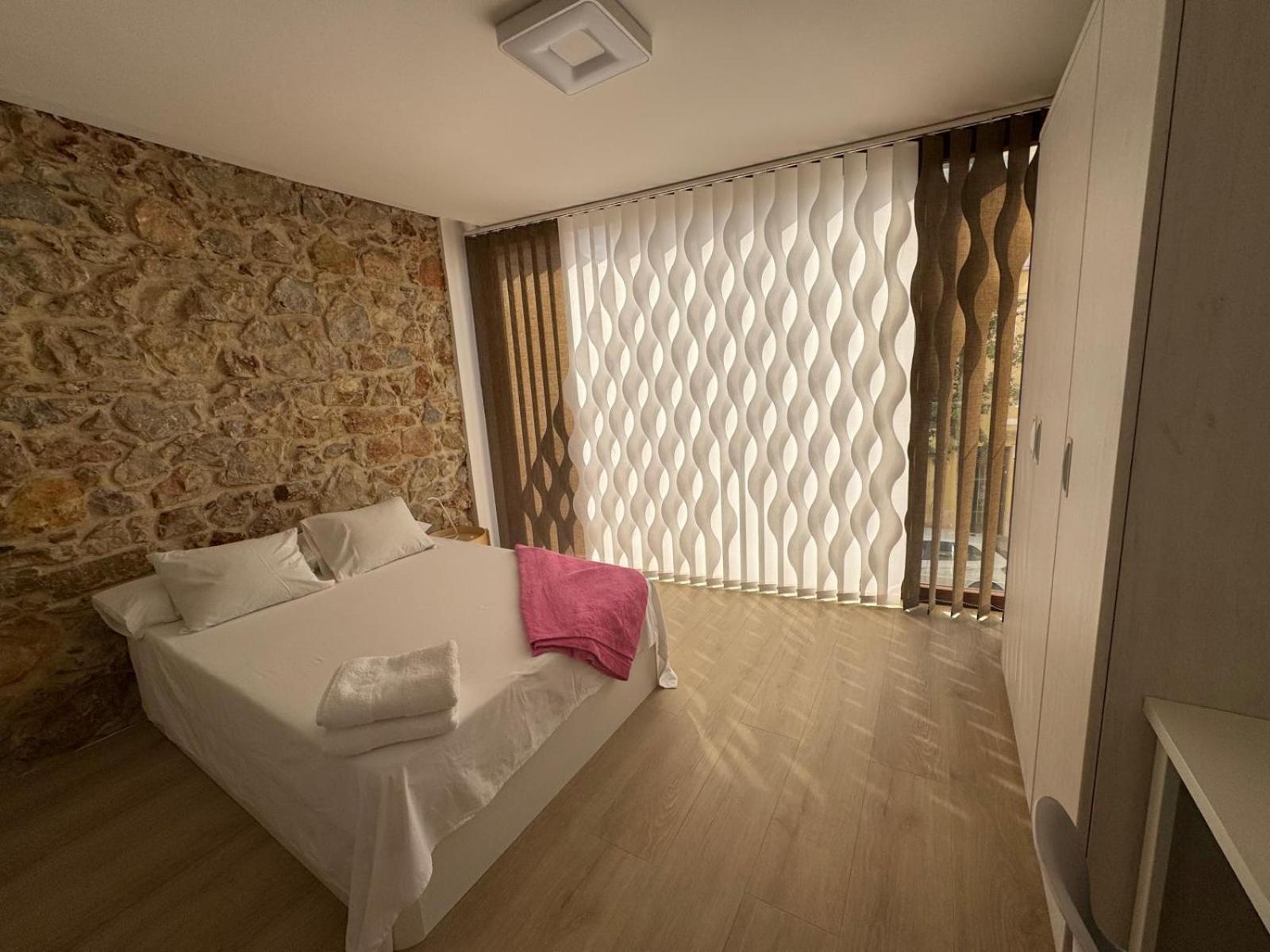 Casa Centrica En Reus Villa Buitenkant foto